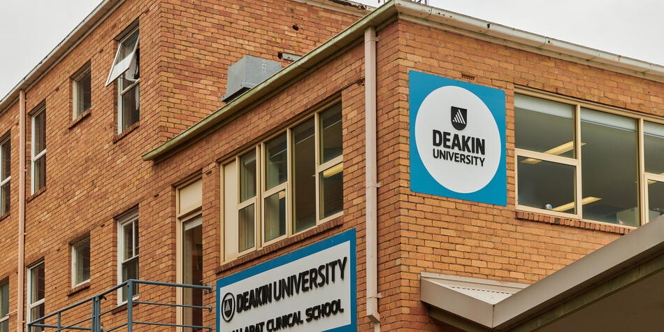 https://www.deakin.edu.au/__data/assets/image/0006/2767740/34170_950x475_Ballarat-Clinical-School-banner.jpg