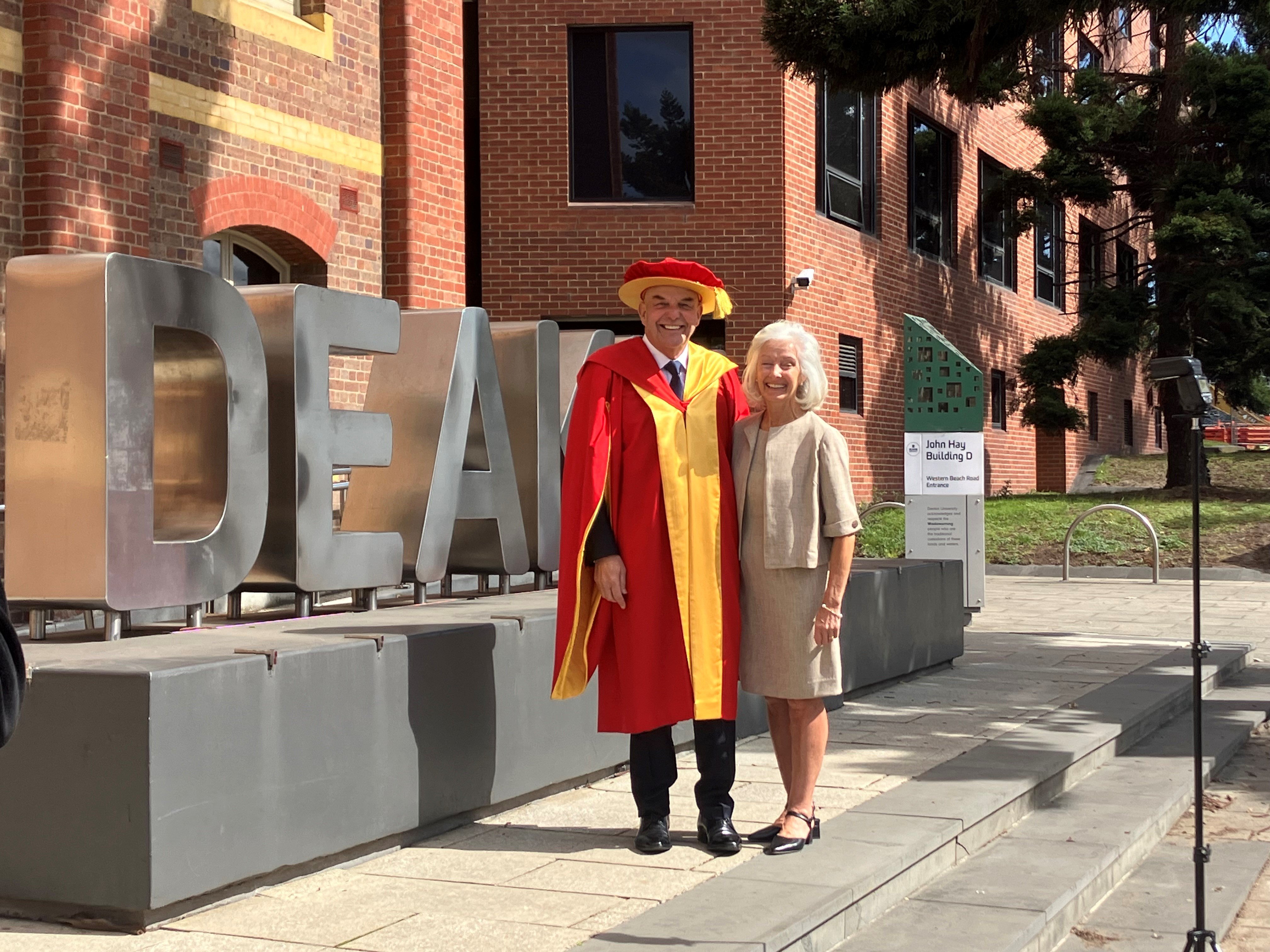 Bob Gartland receives Deakin Honorary Doctorate 