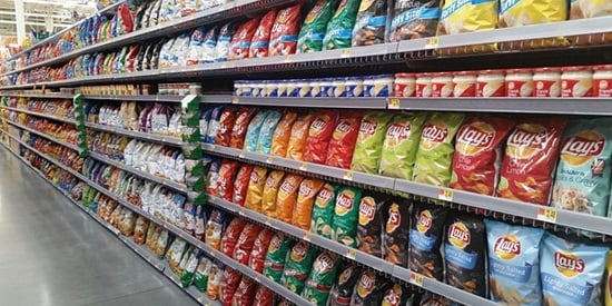 Supermarkets, convenience stores spread junk food diet across world 