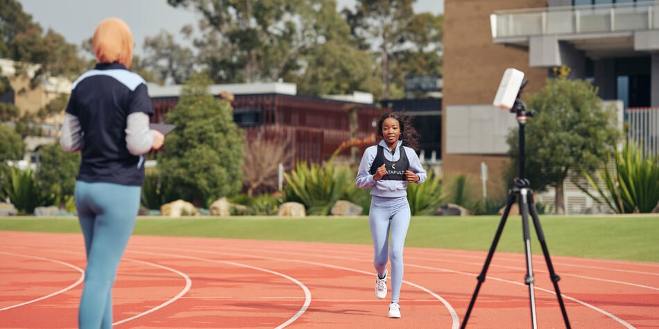 https://www.deakin.edu.au/__data/assets/image/0010/2819197/34237_950x475_Athlete-on-running-track.jpg